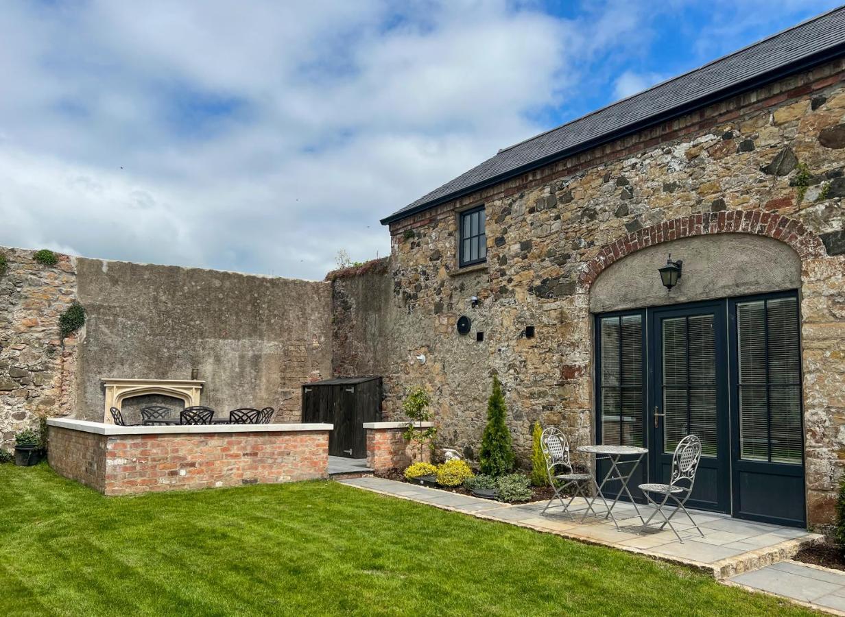 Converted Victorian Coach House With Hot Tub Stewartstown Buitenkant foto